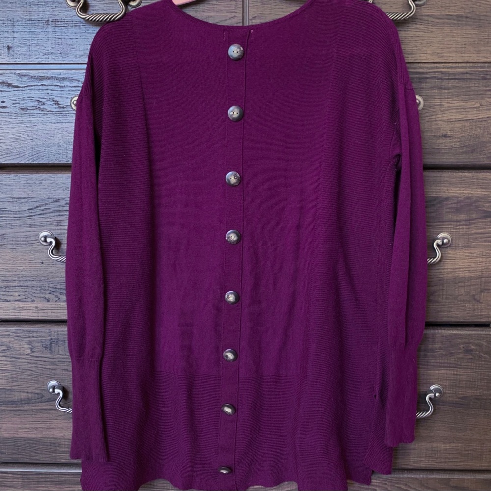💚5/$25 Button Back Sweater